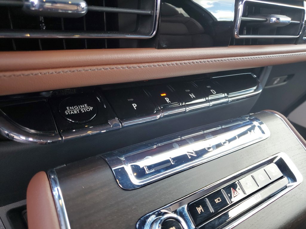 New 2026 Lincoln Aviator Reserve w/ Luxury Package RWD image 29