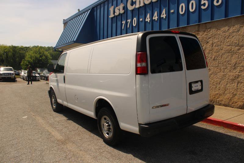 Used 2019 Chevrolet Express 2500 w/ Driver Convenience Package RWD image 3
