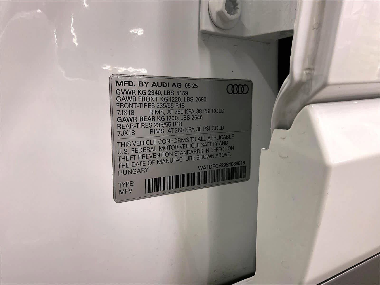 Certified 2025 Audi Q3 2.0T Premium w/ Convenience Package AWD/4WD image 34