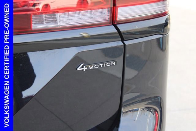 Used 2025 Volkswagen Atlas Peak Edition SE image 8