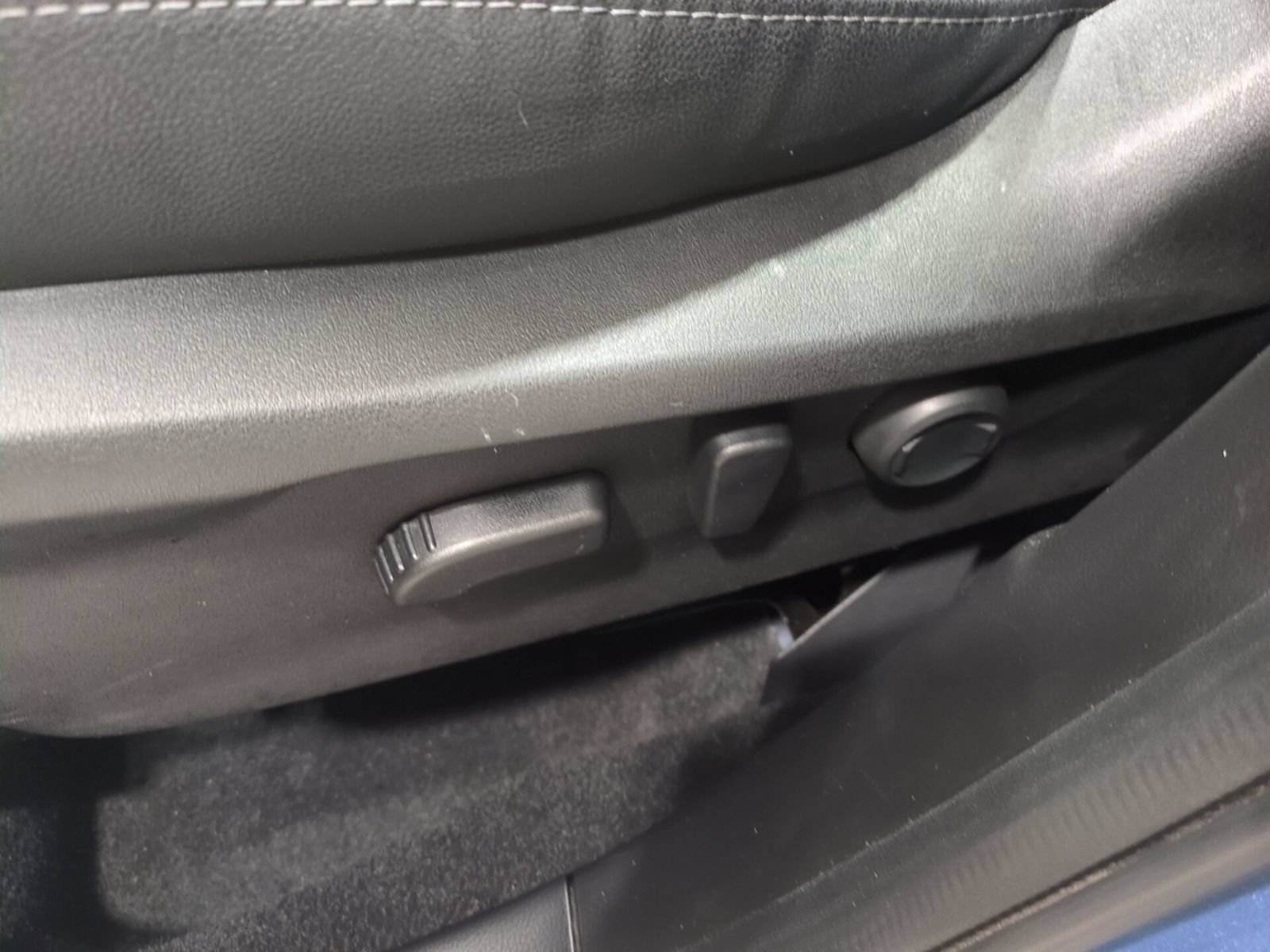 Certified 2024 Subaru Forester Premium AWD/4WD image 17