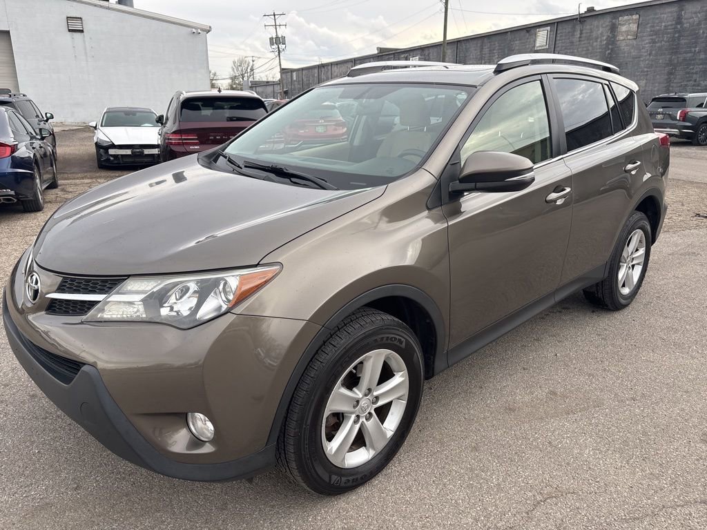 Used 2013 Toyota RAV4 XLE image 1