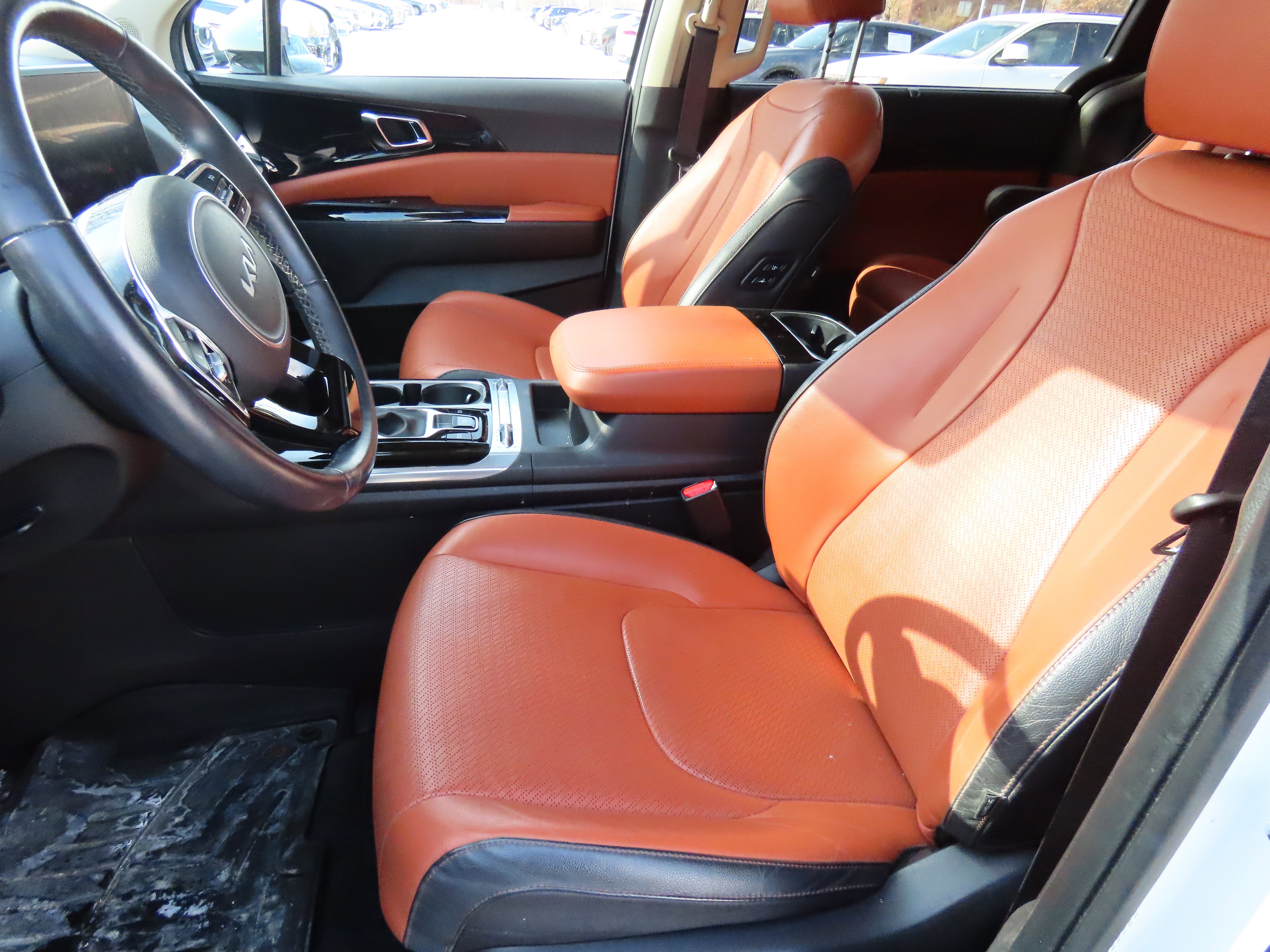 Used 2024 Kia Carnival SX Prestige image 36