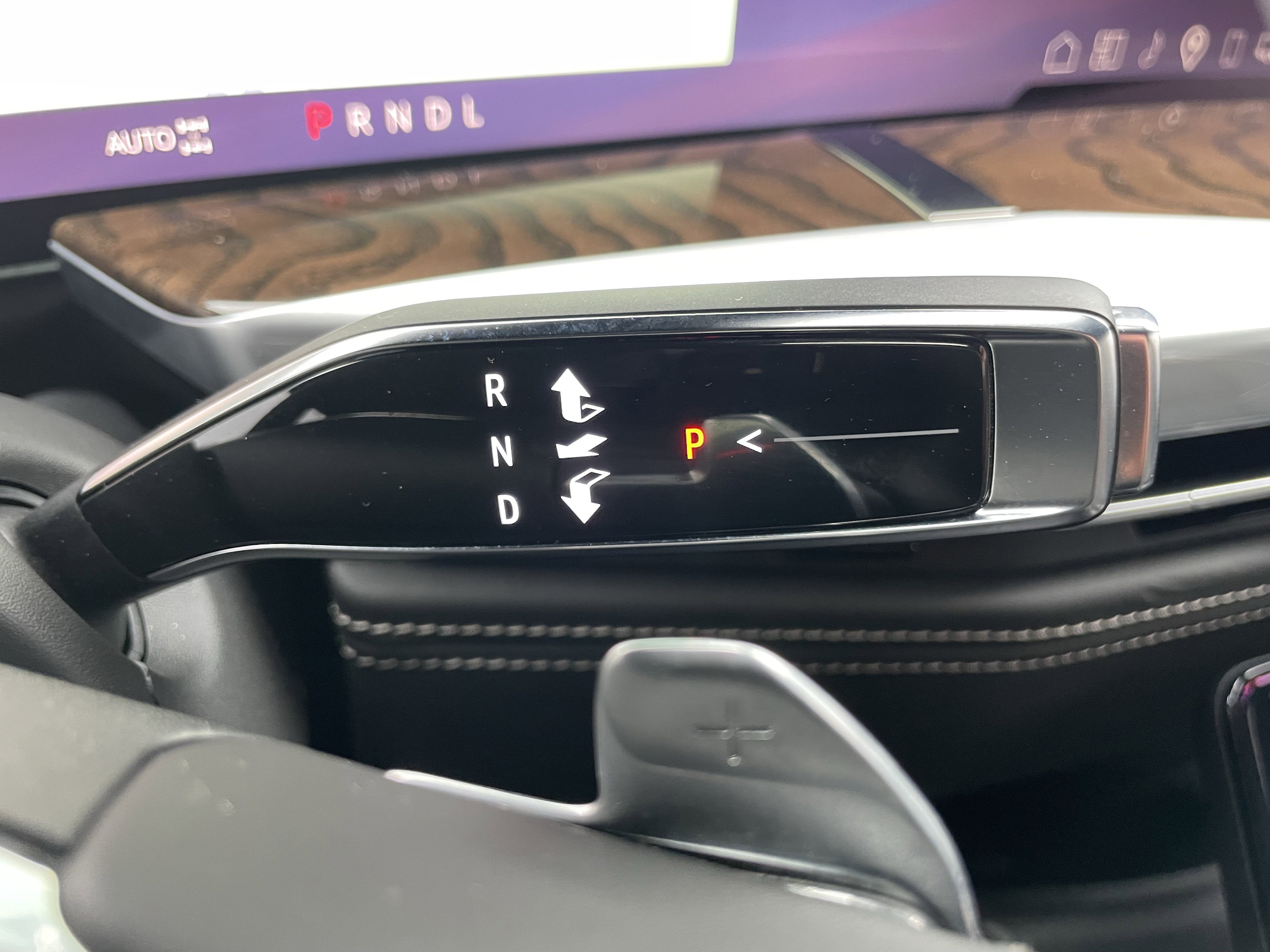 Used 2025 Cadillac Escalade ESV Sport Platinum image 20