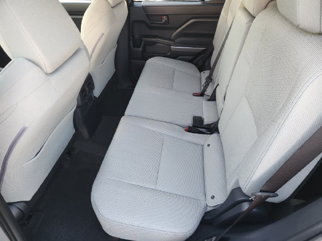 New 2026 Toyota 4Runner SR5 AWD/4WD image 23