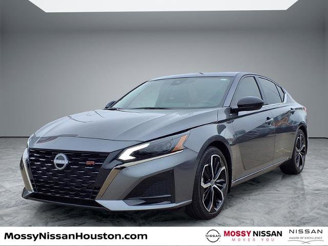 Certified 2025 Nissan Altima 2.5 SR w/ SR Premium Package image 4