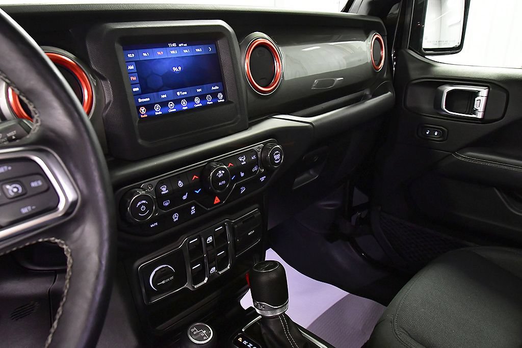 Used 2019 Jeep Wrangler Unlimited Sahara AWD/4WD image 19