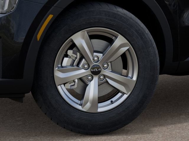 Used 2025 Kia Sorento LX FWD image 9