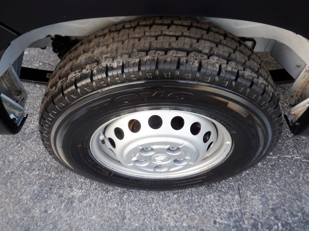 Used 2024 RAM ProMaster 2500 w/ Convenience Group image 7