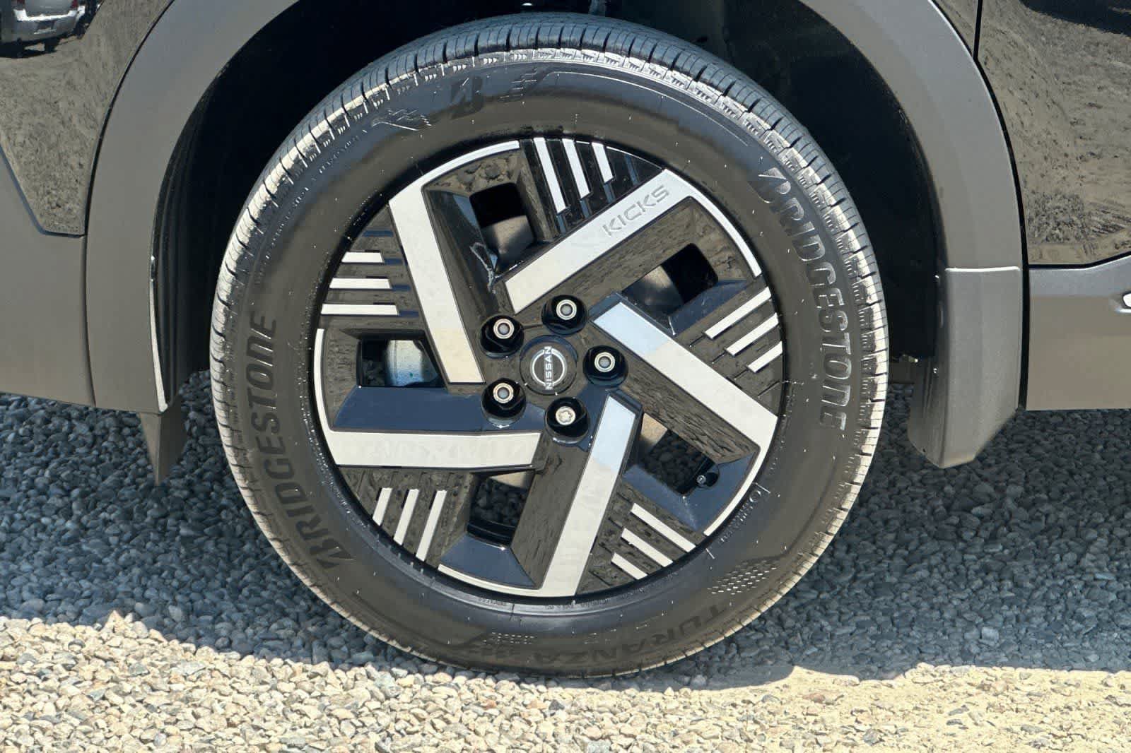 New 2026 Nissan Kicks SV FWD image 30