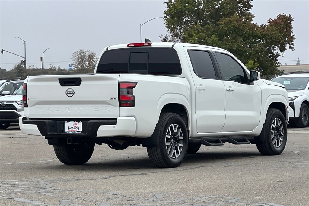 Used 2022 Nissan Frontier SV image 5