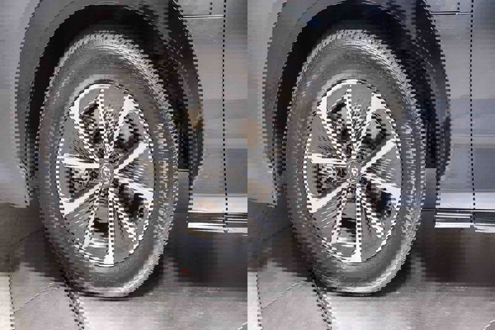 Used 2024 Lexus RZ 300e Premium image 10