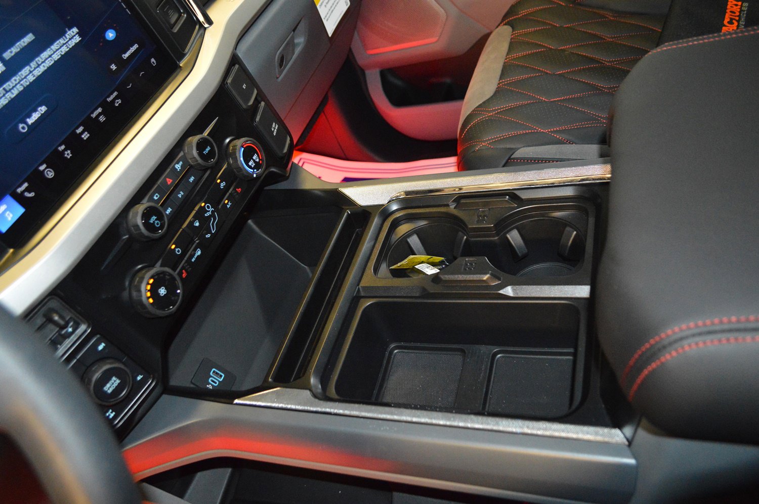 New 2025 Ford F250 XLT w/ Black Appearance Package image 21
