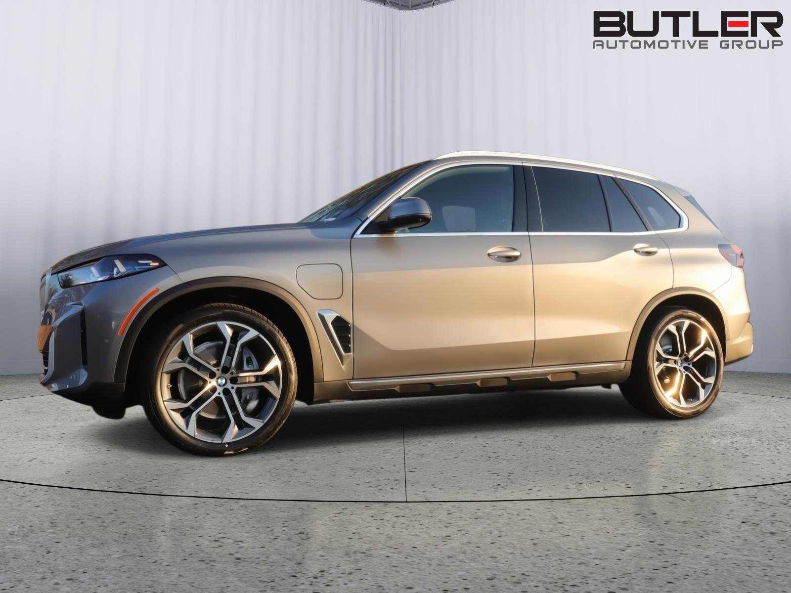 New 2026 BMW X5 xDrive50e w/ Premium Package AWD/4WD image 49