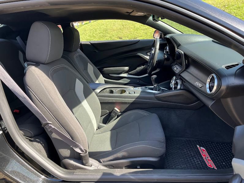 Used 2017 Chevrolet Camaro SS image 36