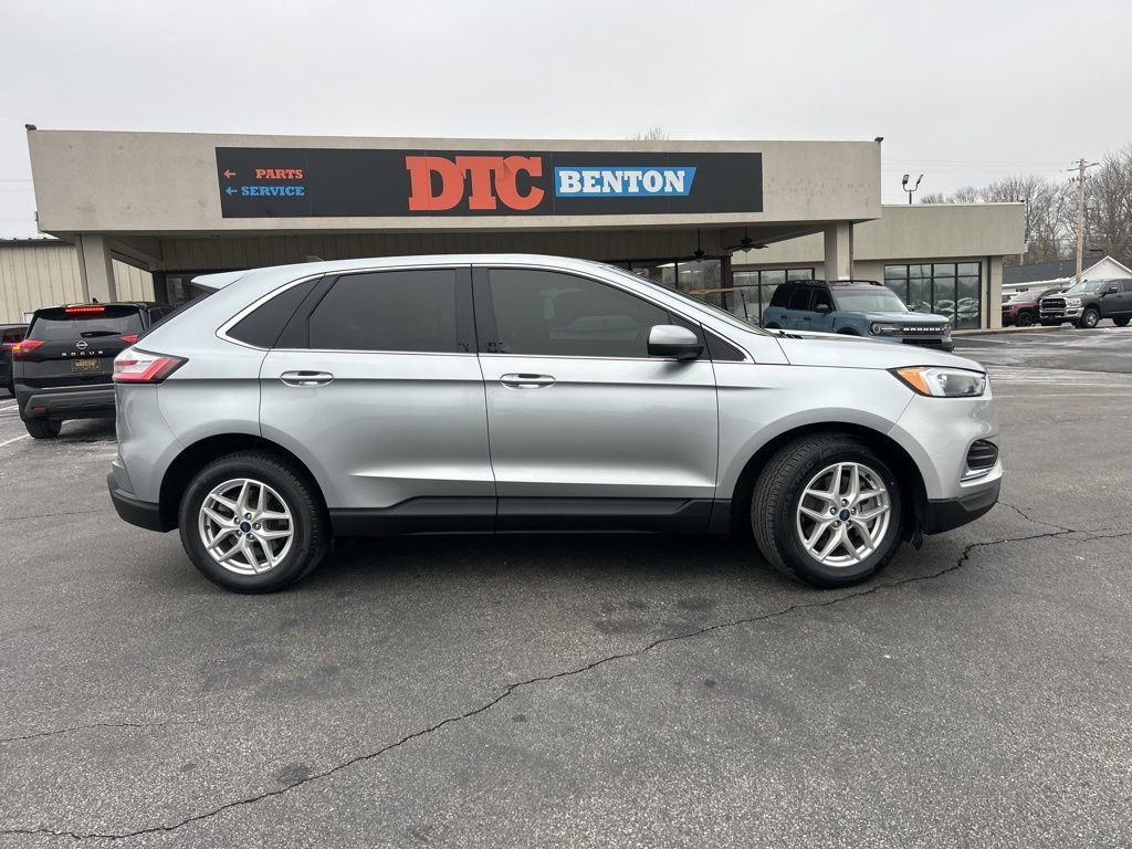 Used 2022 Ford Edge SEL image 43