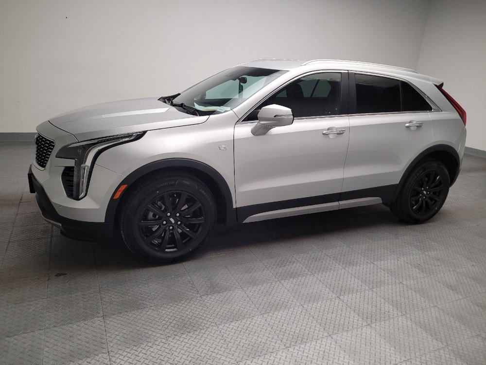 Used 2022 Cadillac XT4 Premium Luxury w/ Safety Alert Package AWD/4WD image 2