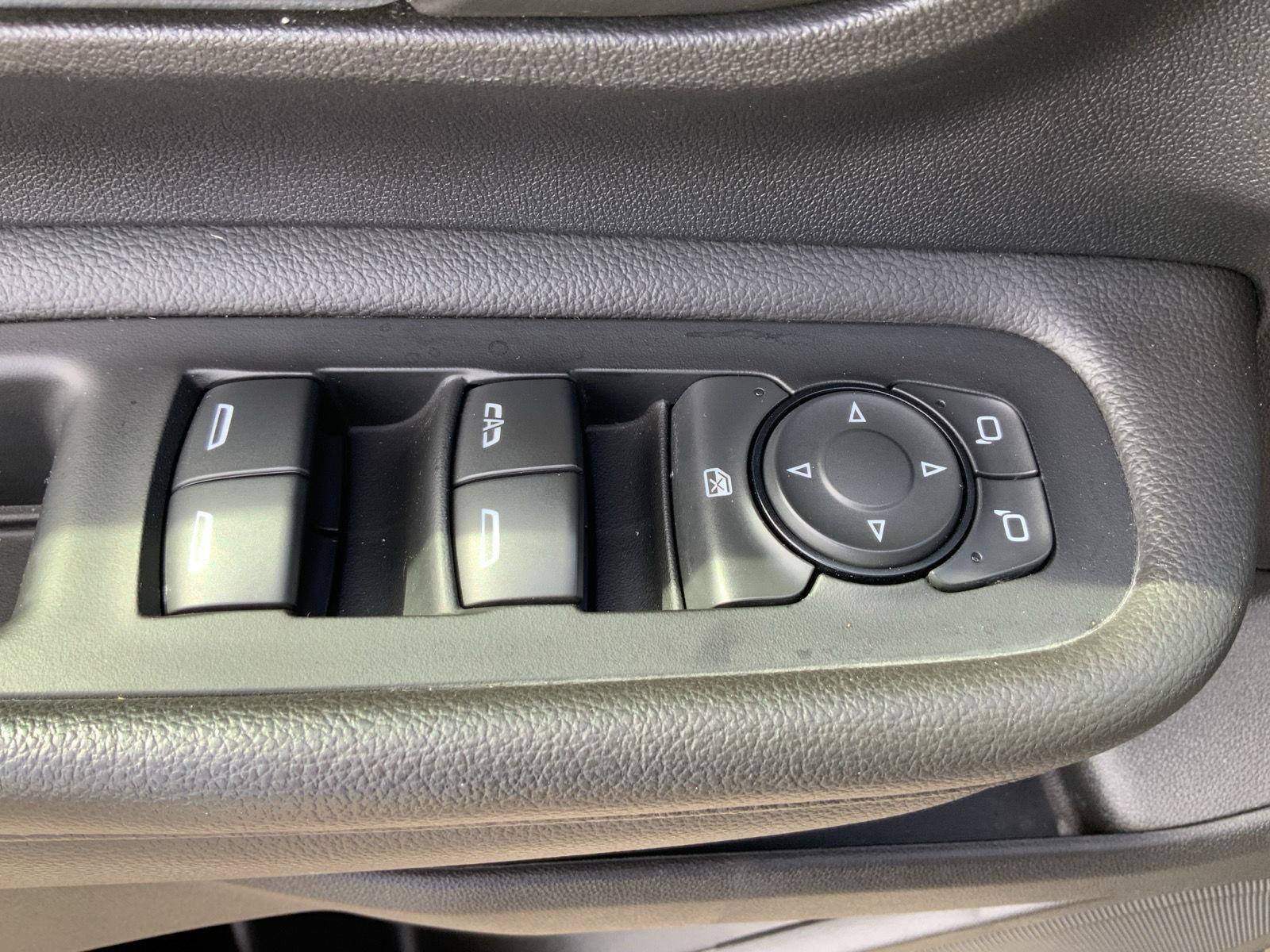 Used 2023 GMC Terrain SLE AWD/4WD image 22