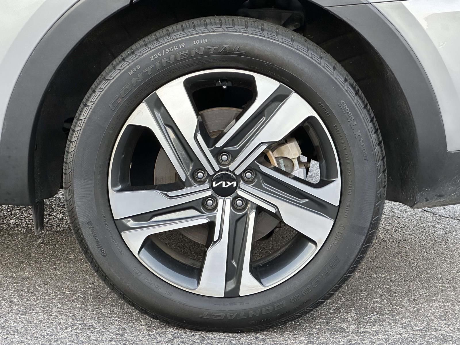 Used 2024 Kia Sorento SX Prestige image 15