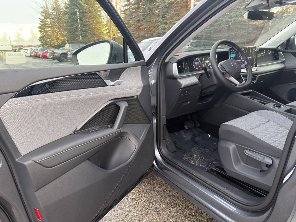 New 2026 Volkswagen Tiguan S AWD/4WD image 9