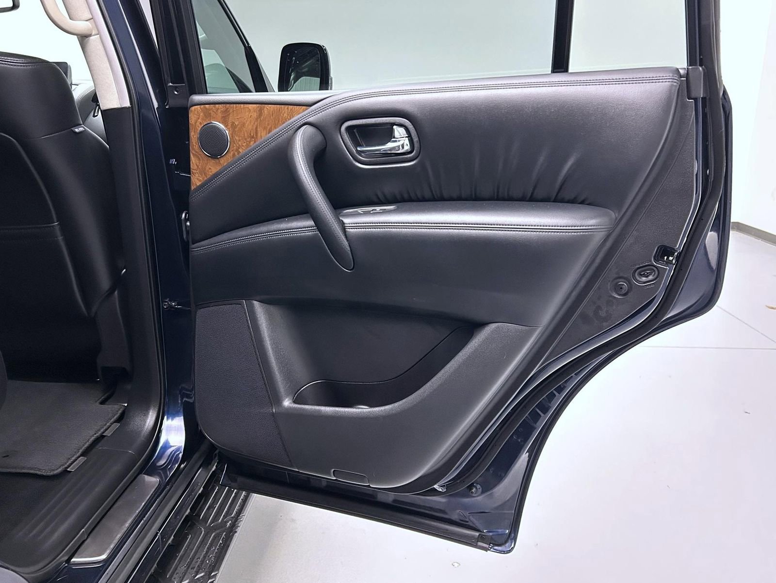 Used 2024 Nissan Armada SL w/ Cargo Package image 17