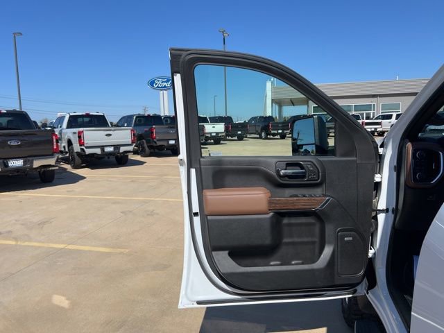 Used 2022 Chevrolet Silverado 2500 High Country w/ Safety Package II image 13