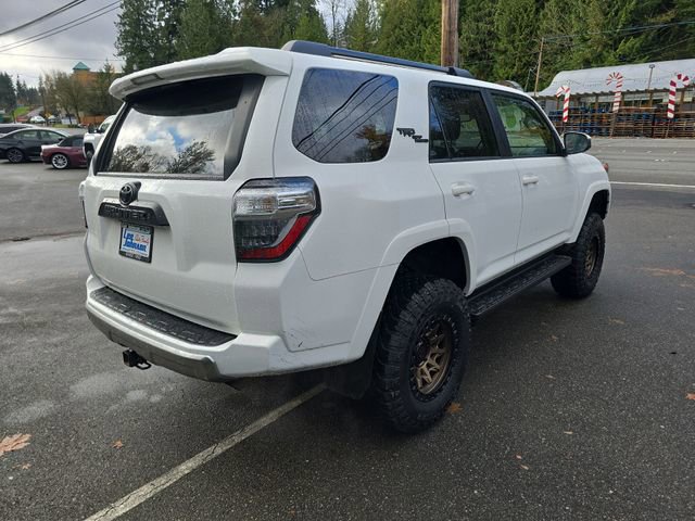 Used 2022 Toyota 4Runner TRD Off-Road image 6