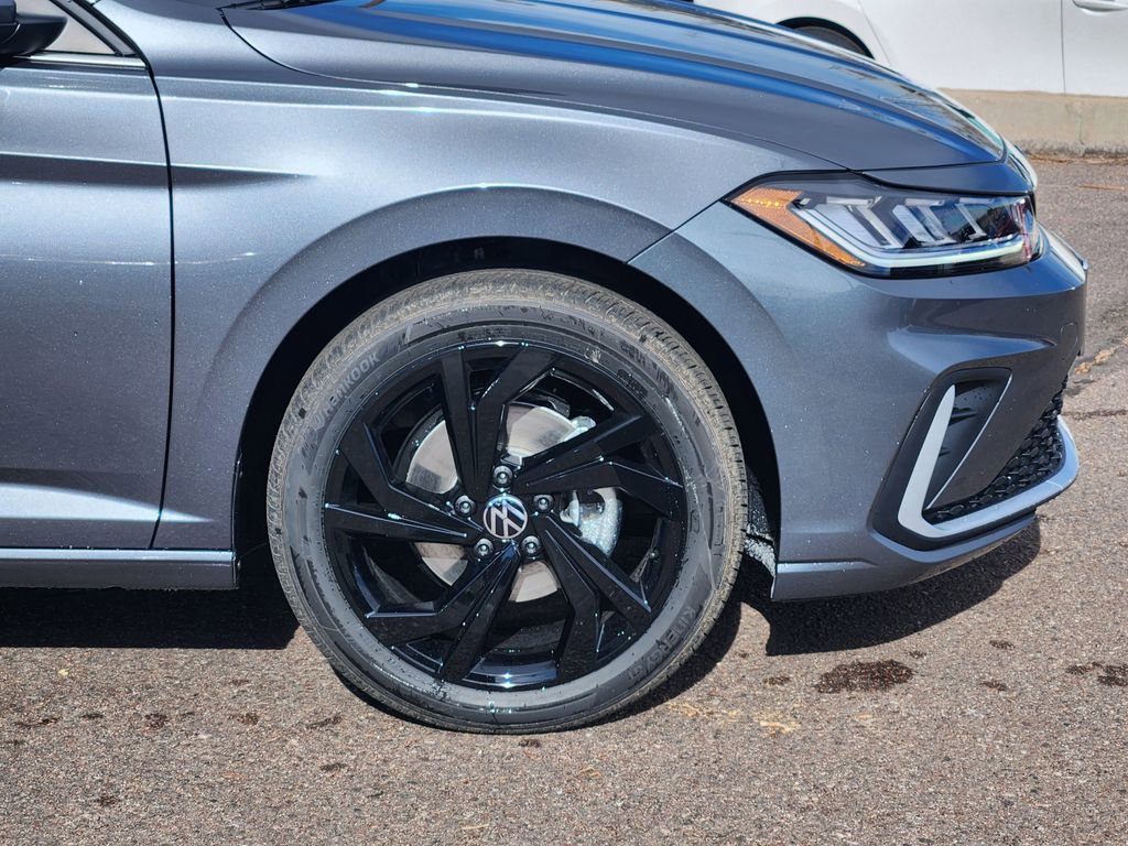 New 2026 Volkswagen Jetta SE image 28