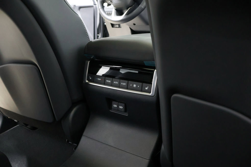 Used 2026 Lexus GX 550 w/ Accessory Package (2T) AWD/4WD image 48