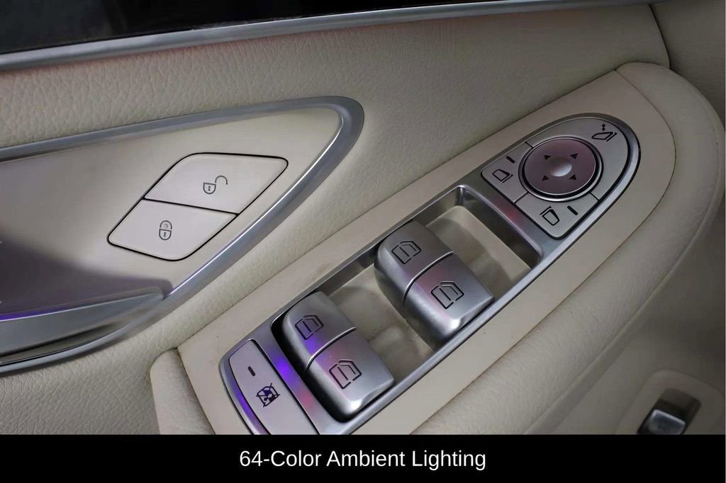 Used 2022 Mercedes-Benz GLC 300 w/ Premium Package Lite image 36