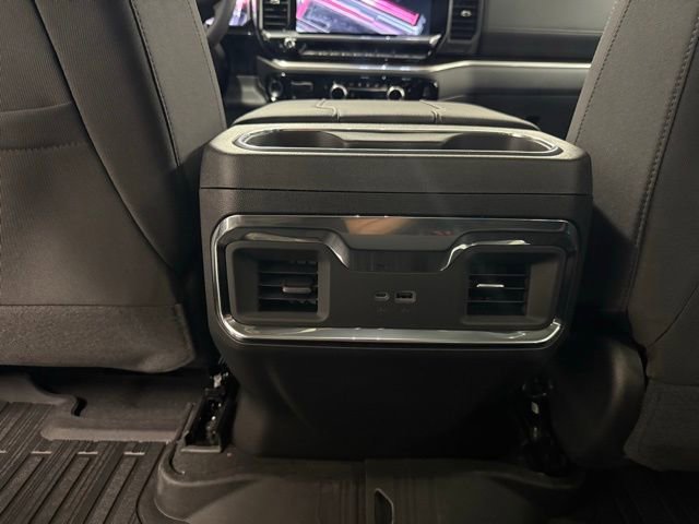 New 2026 GMC Sierra 1500 Elevation image 16