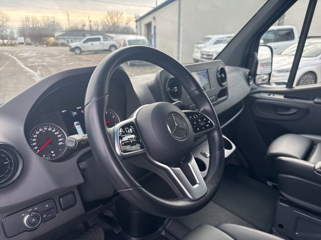 Used 2022 Mercedes-Benz Sprinter 2500 video 3