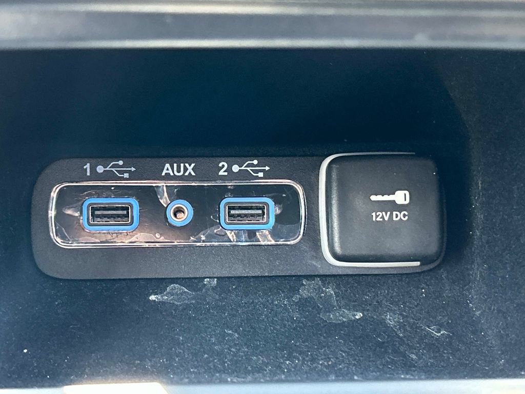 Used 2021 Jeep Grand Cherokee Laredo X AWD/4WD image 24