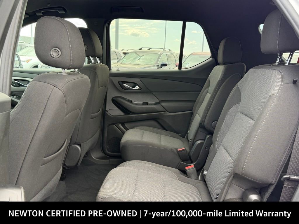 Used 2023 Chevrolet Traverse LT FWD image 15