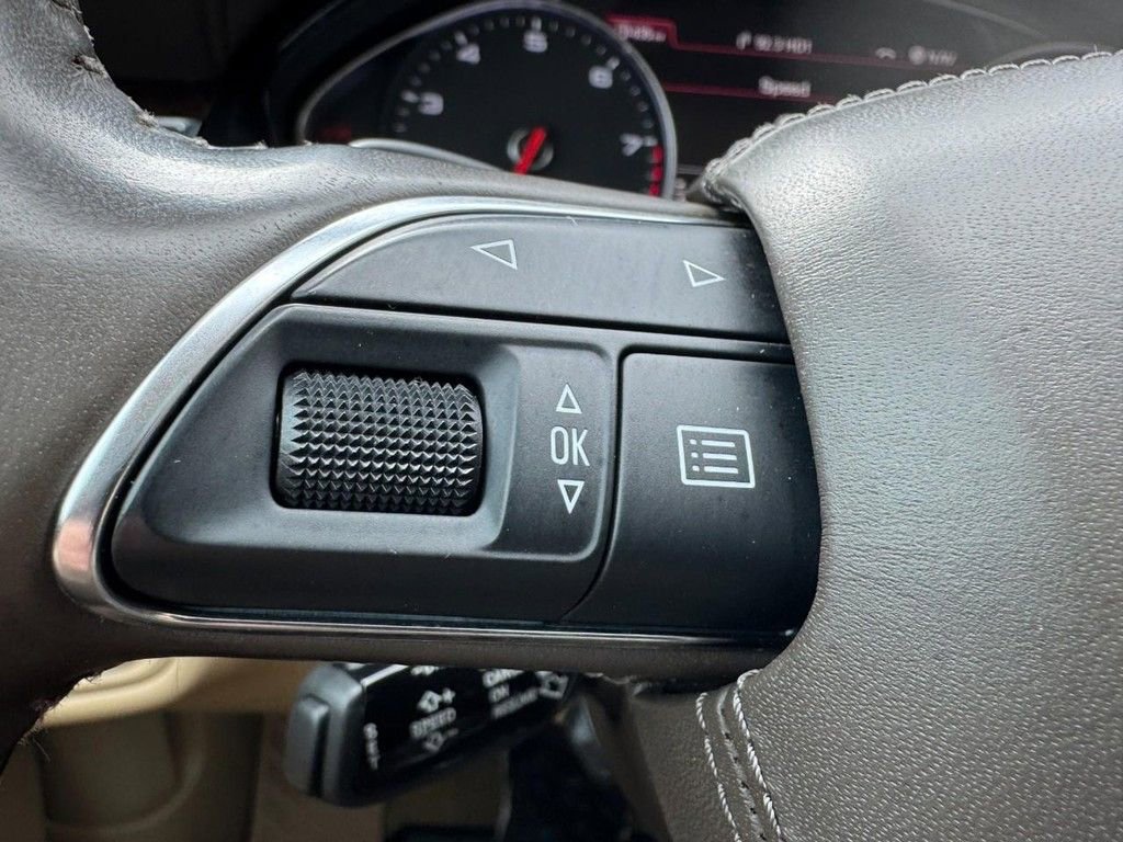 Used 2012 Audi A8 L 4.2 image 18