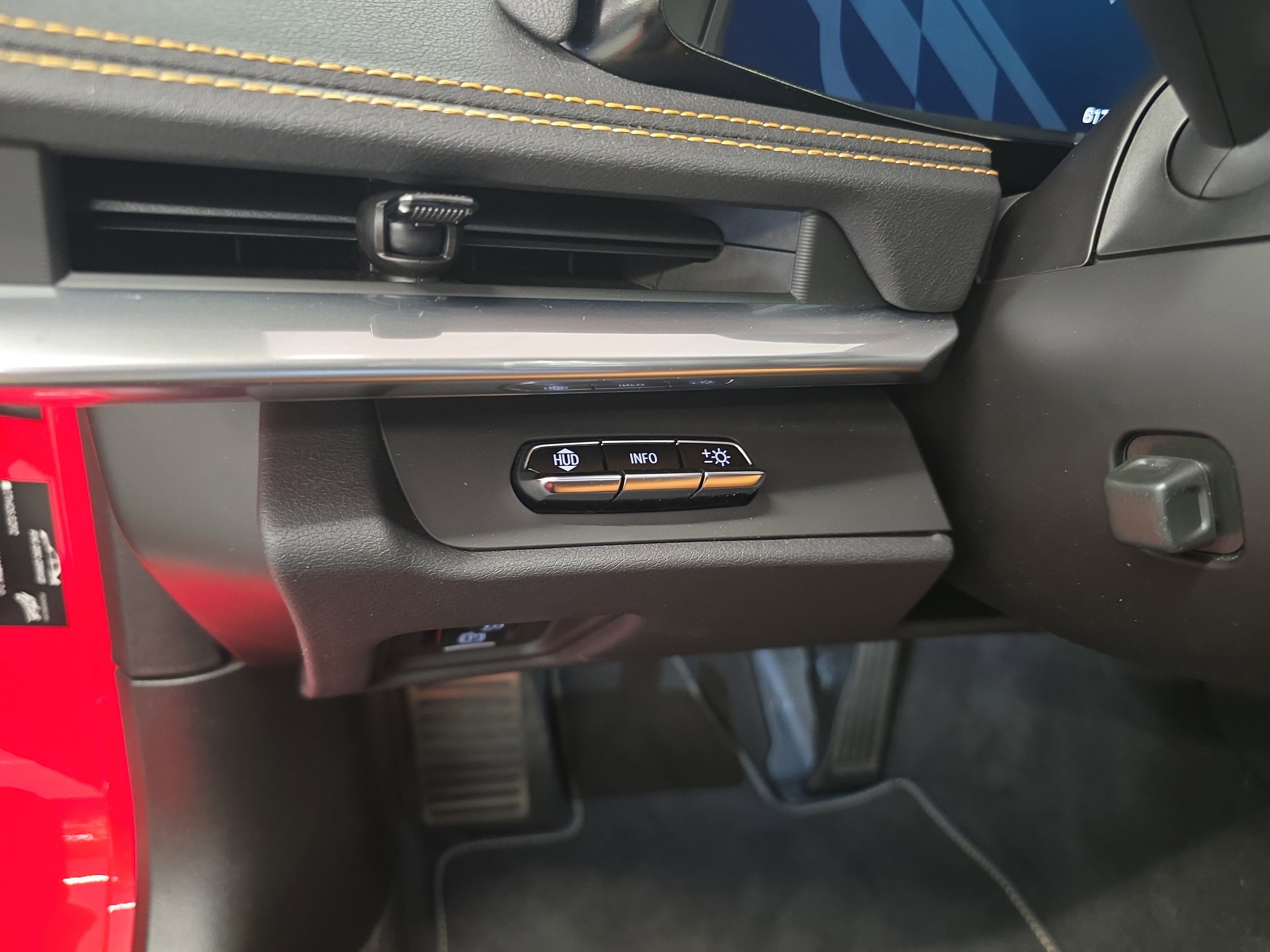 Used 2023 Chevrolet Corvette Stingray Preferred Cpe w/ 2LT image 25