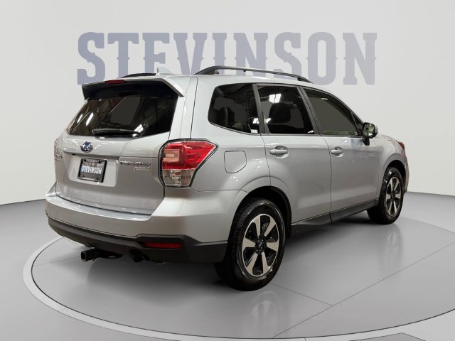 Used 2017 Subaru Forester 2.5i Premium w/ All-Weather Package AWD/4WD image 5