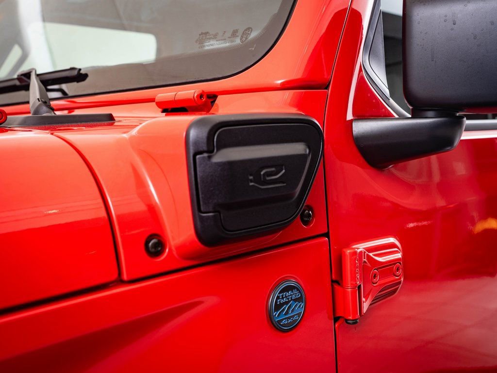 Used 2024 Jeep Wrangler Unlimited image 15