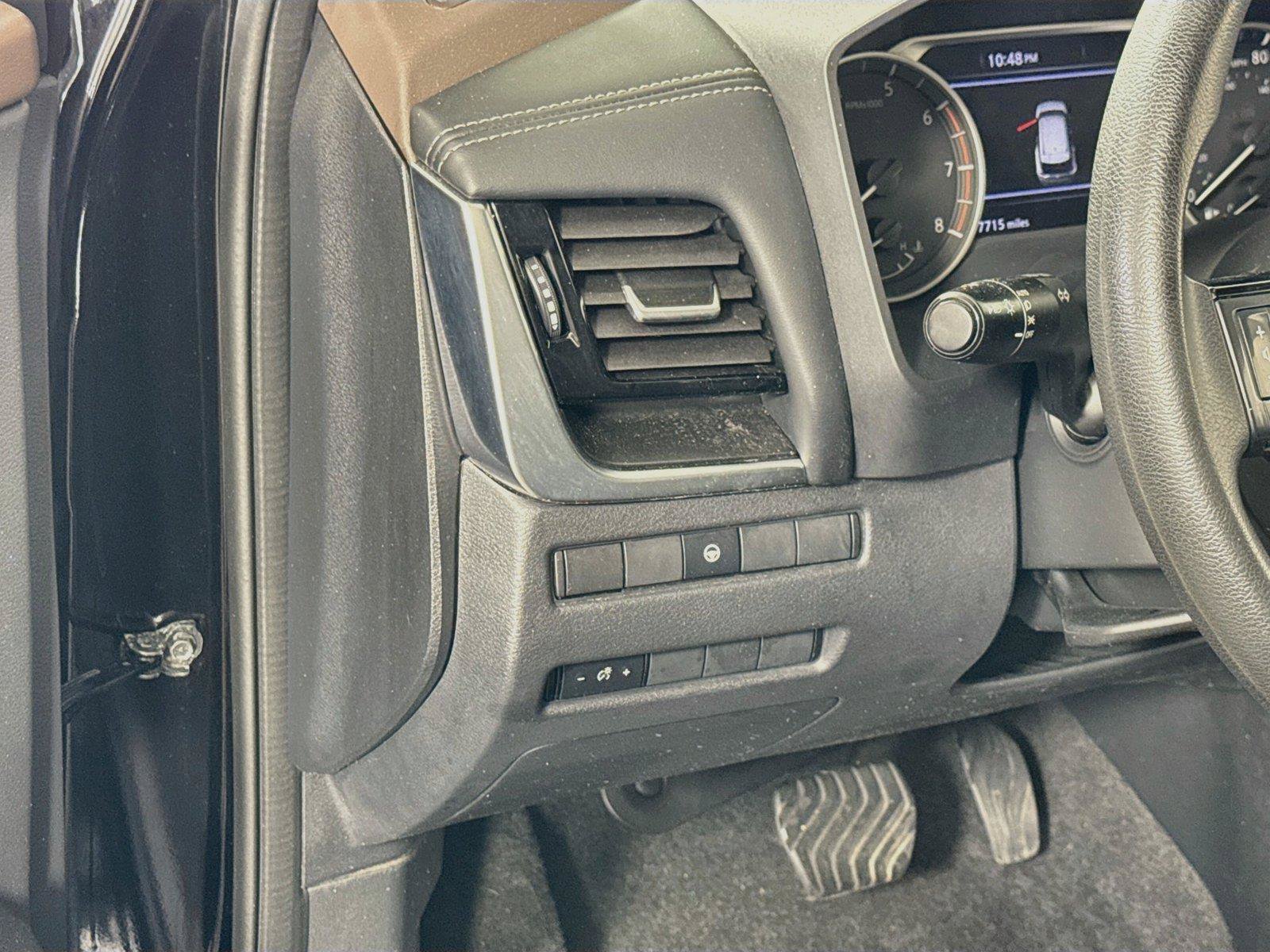 Used 2022 Nissan Rogue SV AWD/4WD image 4