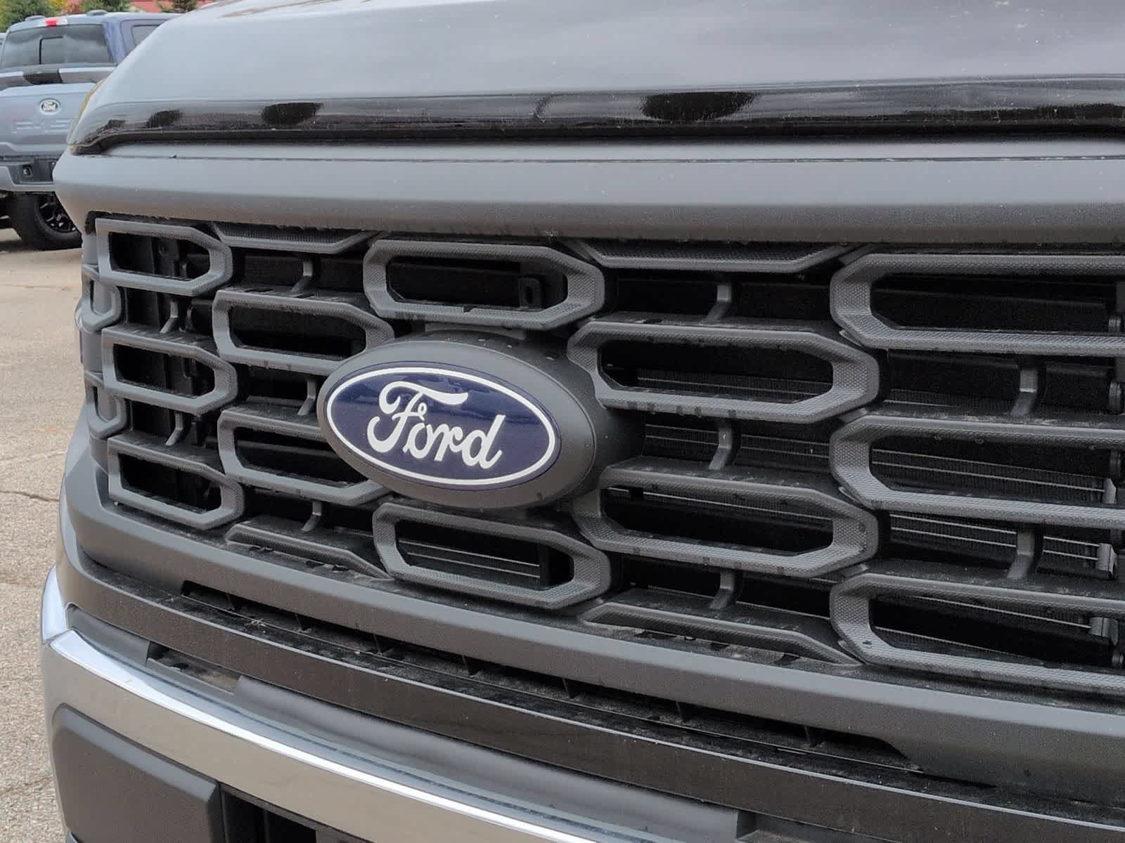 Used 2025 Ford F150 XL w/ Equipment Group 103A High AWD/4WD image 12