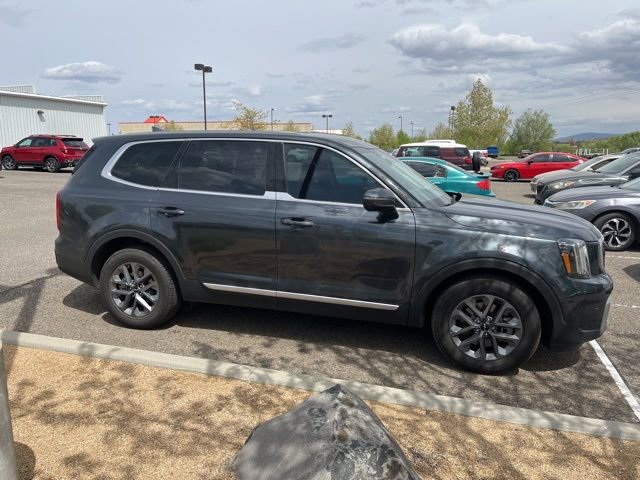 Used 2023 Kia Telluride LX FWD image 10