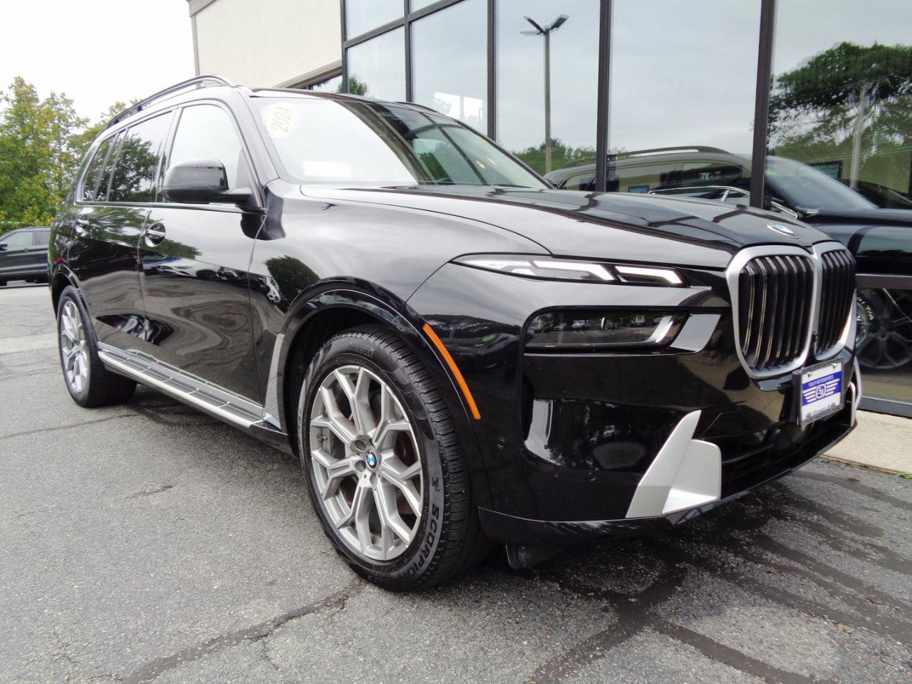 Used 2024 BMW X7 xDrive40i AWD/4WD image 3