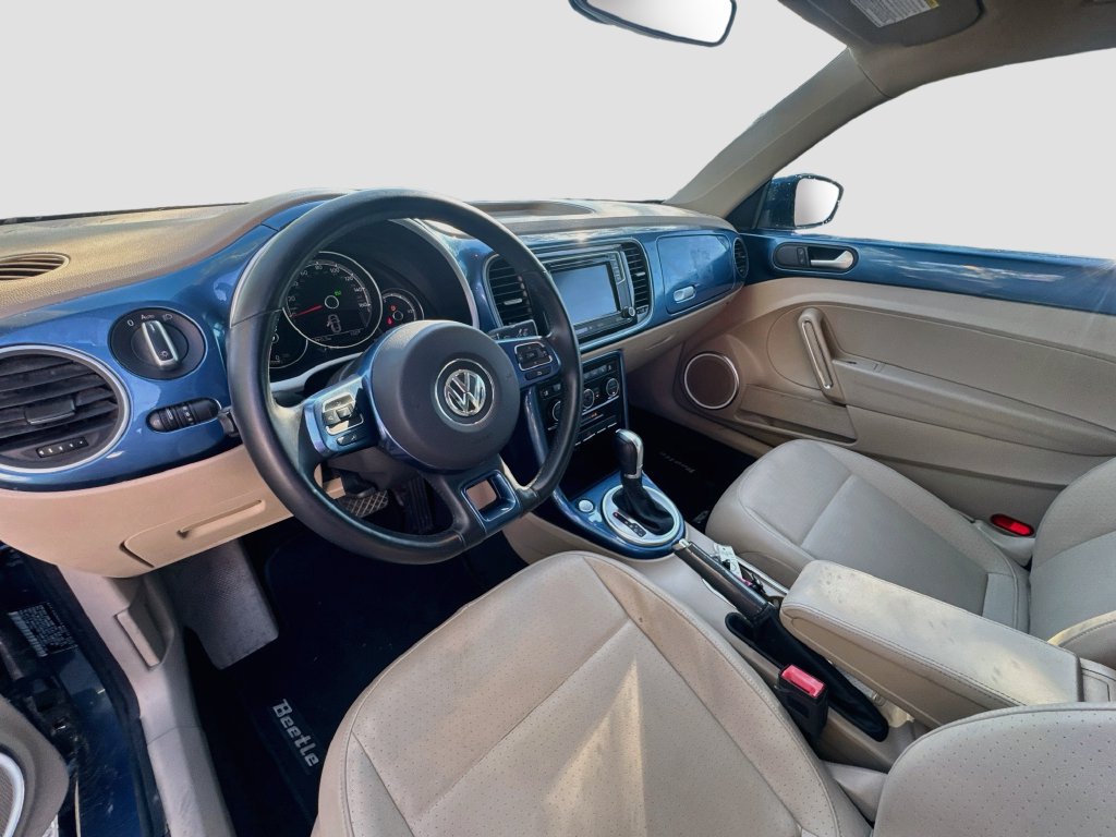 Used 2019 Volkswagen Beetle 2.0T SE FWD image 9