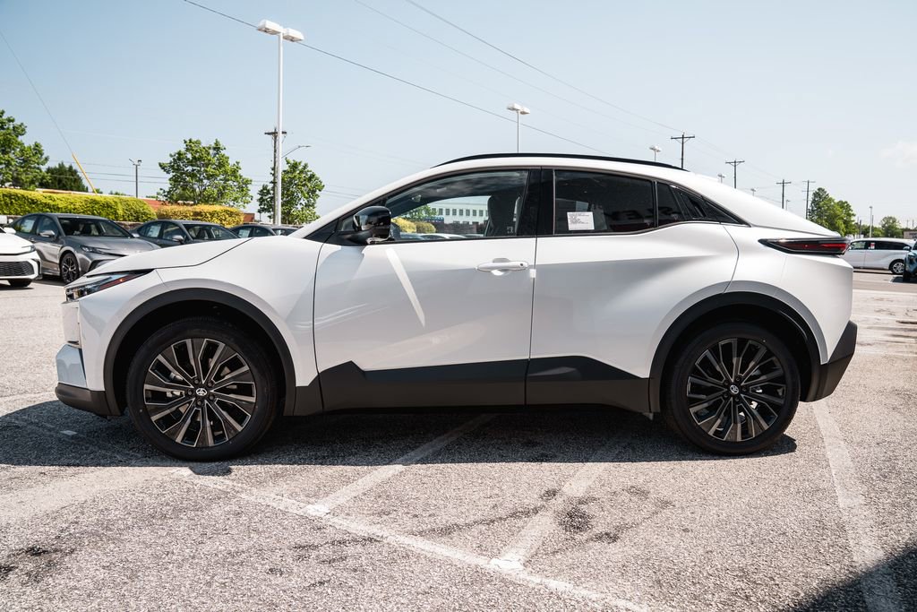 New 2026 Toyota C-HR AWD/4WD image 4