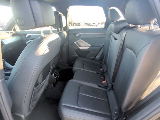 Used 2023 Audi Q3 2.0T Premium image 26