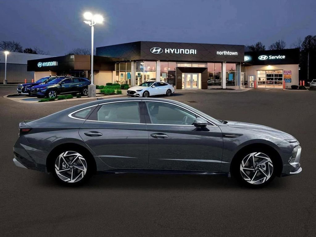 New 2026 Hyundai Sonata SEL AWD/4WD image 9