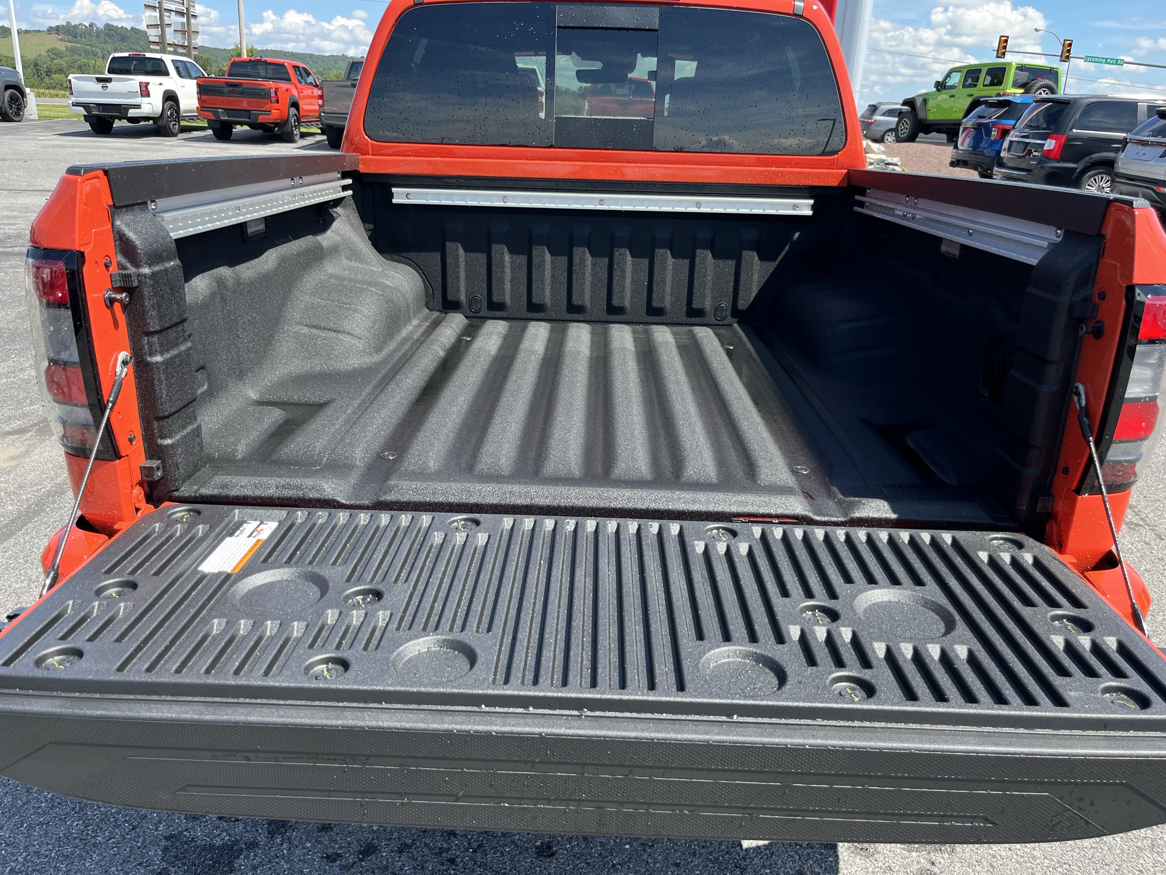 New 2026 Nissan Frontier PRO-4X w/ Pro Premium Package AWD/4WD image 7
