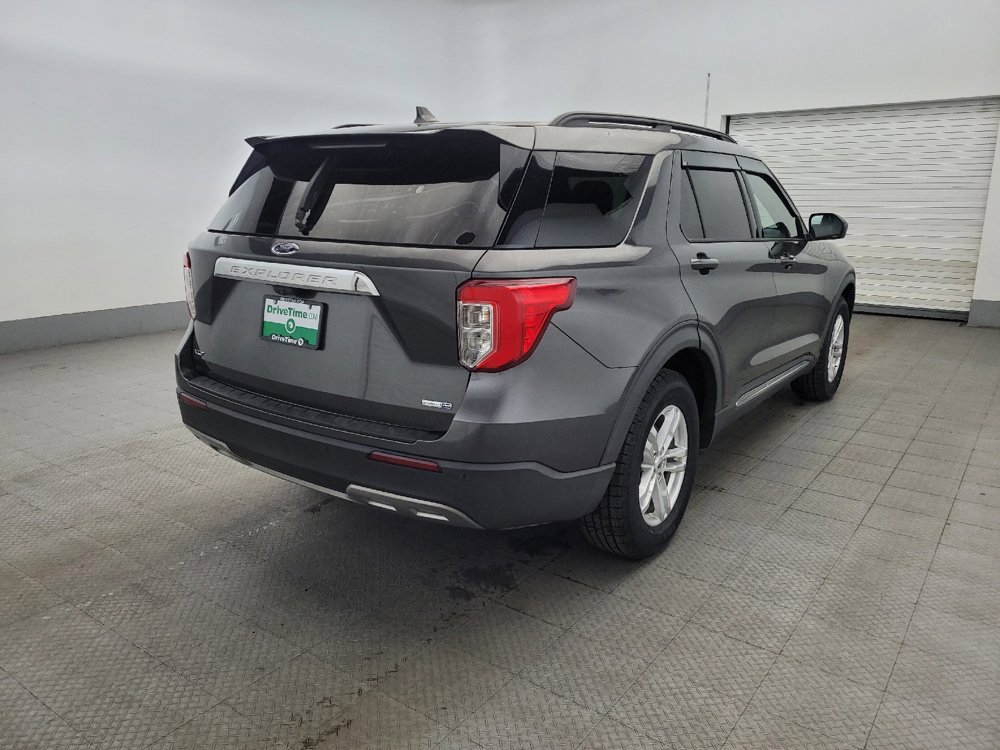 Used 2020 Ford Explorer XLT w/ Equipment Group 202A AWD/4WD image 9