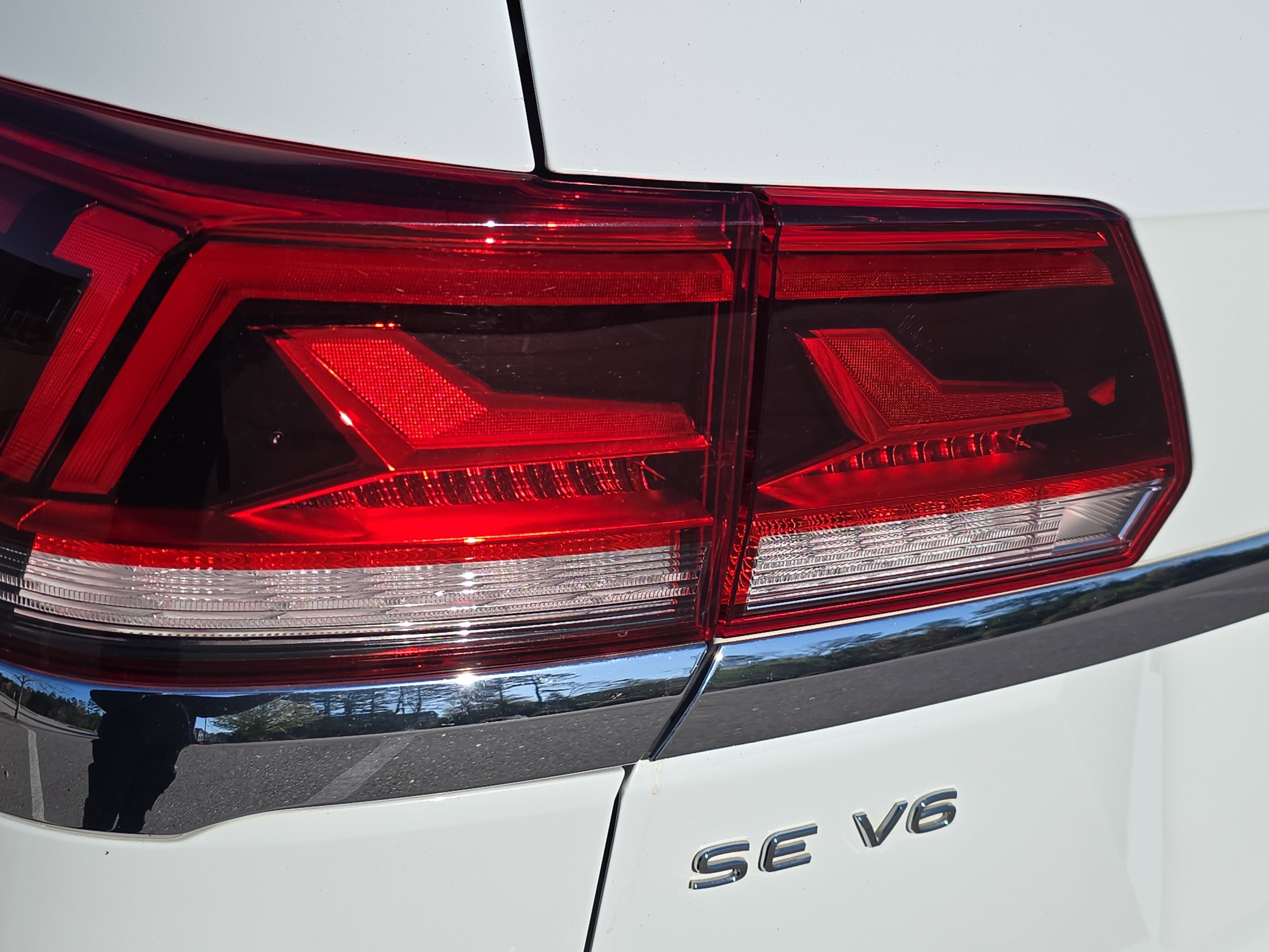 Used 2023 Volkswagen Atlas SE image 34