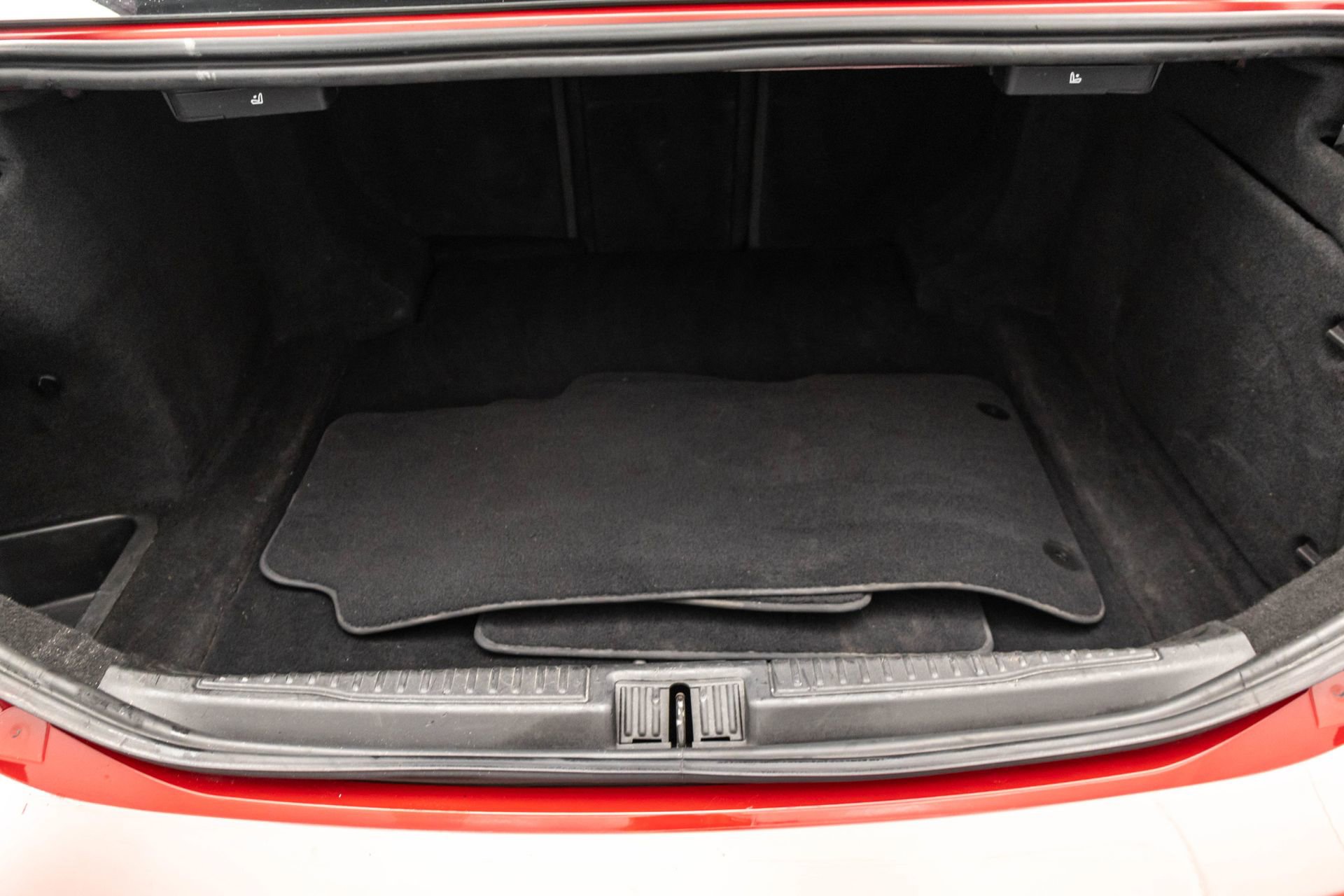 Used 2017 Alfa Romeo Giulia AWD w/ Sport Appearance Package image 33